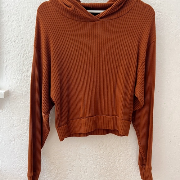 Beyond Yoga So Chic Cropped Hoodie - Picture 6 of 6